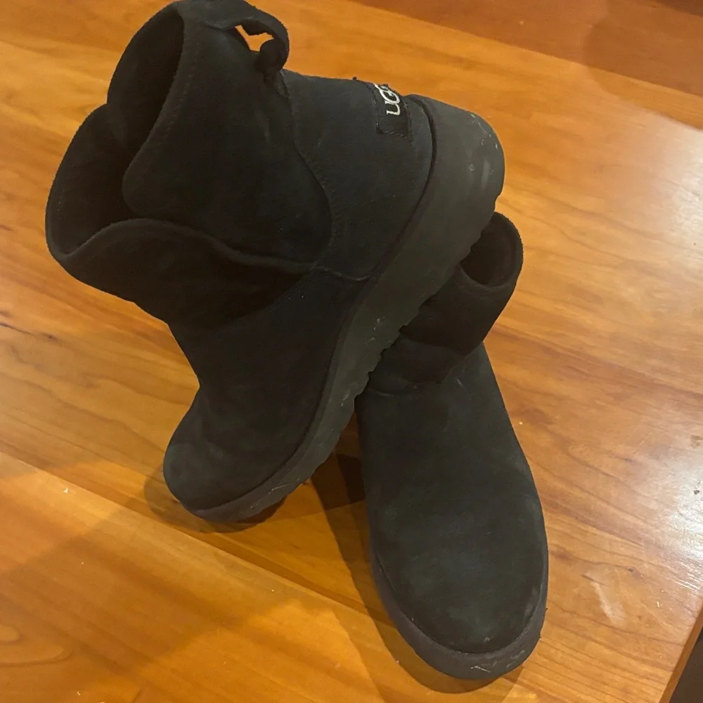 UGG Women's Classic Black Boots - Picture 3 of 5